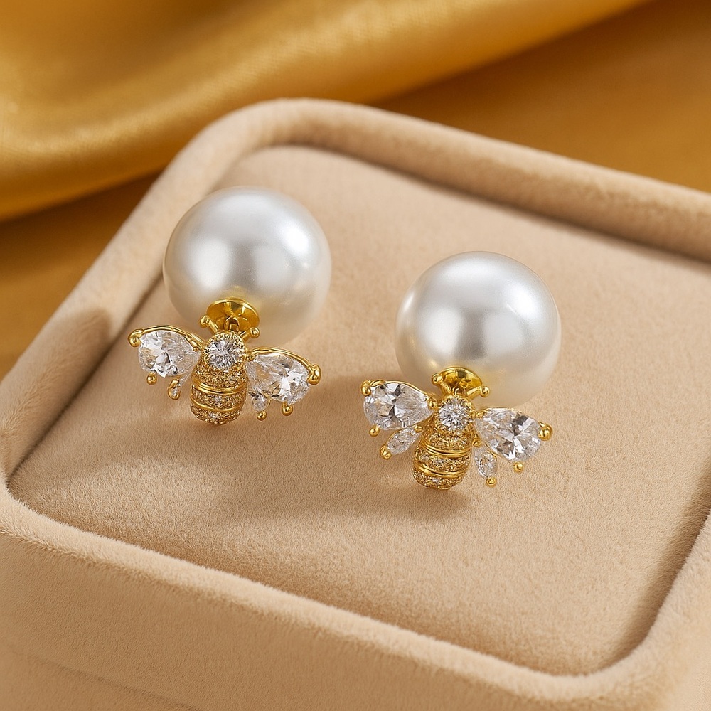 Royal Hive Jacket Bee Pearl Earrings - Picture 1 of 3